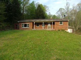 2286 McCune Cemetery Rd, Jackson, OH 45640
