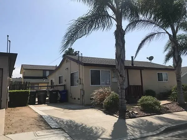 1143 Imperial Beach Blvd — Photo 3