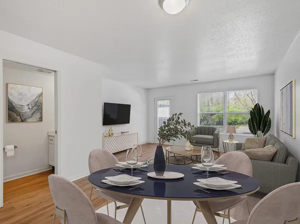 ReNew Edwardsville Apartment Collection, 11 S Cherry Hls #203, Edwardsville, IL 62025