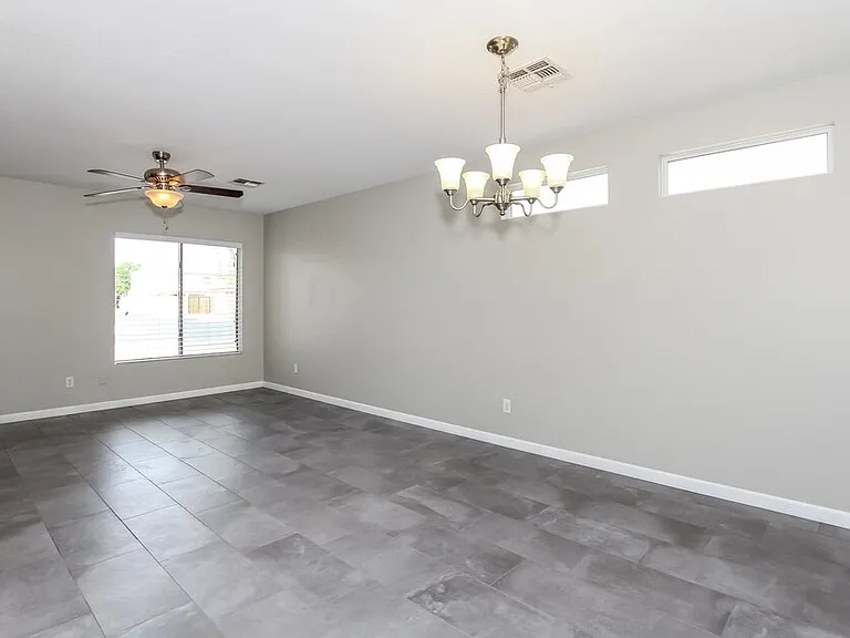 12417 W Larkspur Rd — Photo 4