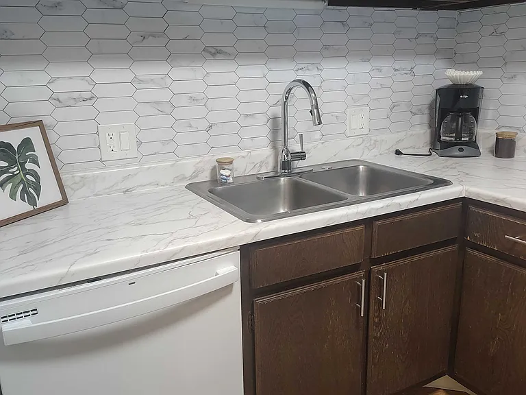 4445 Mobile Dr — Photo 11