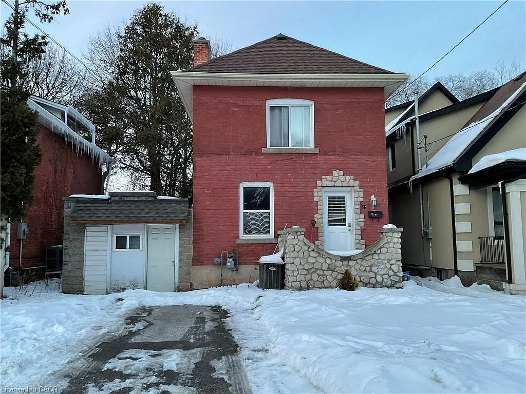 82 Sussex St photo 1