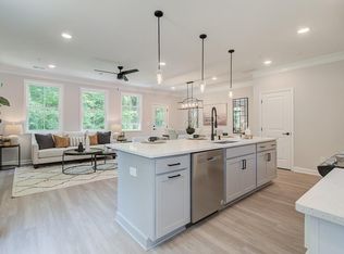 204 Dahlia Dr, Woodstock, GA 30188