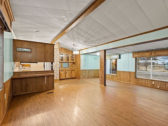 4th image of 701 Addison Sq