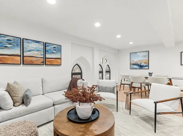 115 Washington St APT 2A, Winchester, MA 01890