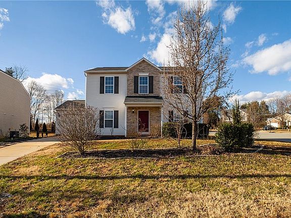 3rd image of 4837 Yellow Locust Dr