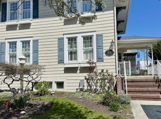 17 S Derby Ave, Ventnor, NJ 08406