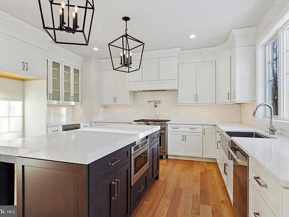 4th image of 825 C Morris Rd