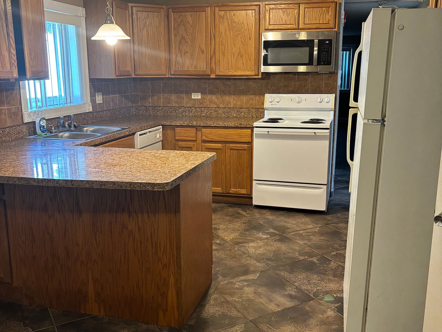 21W205 Tee Ln APT A, Itasca, IL 60143 | Zillow