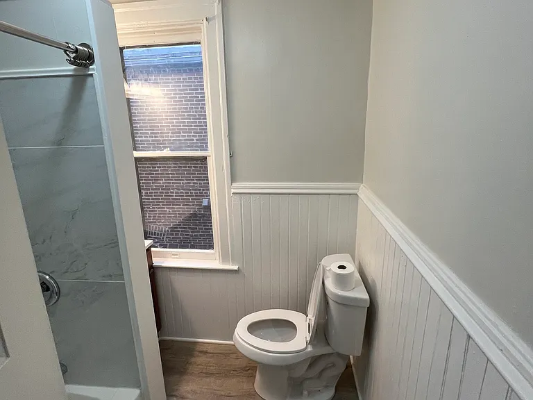 526 Park Ave #2 — Photo 8