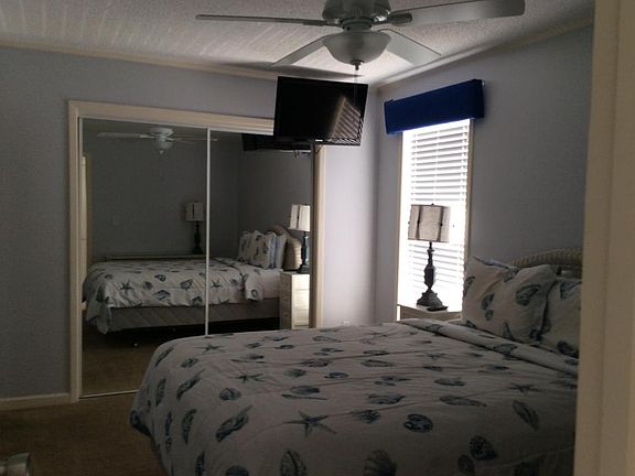 5th image of 775 Gulf Shore Dr Unit 2013