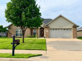 3603 Chestnut Dr, Columbia, MO 65202