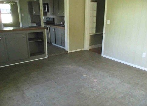 5th image of 612 Egan Ave