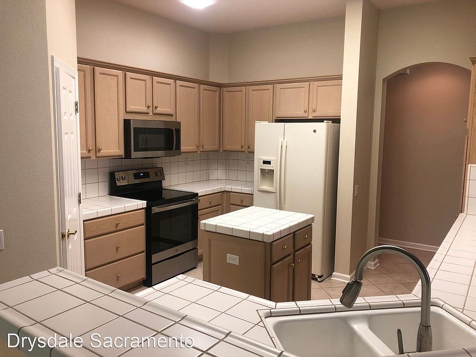1st image of 5708 Sandlewood Way