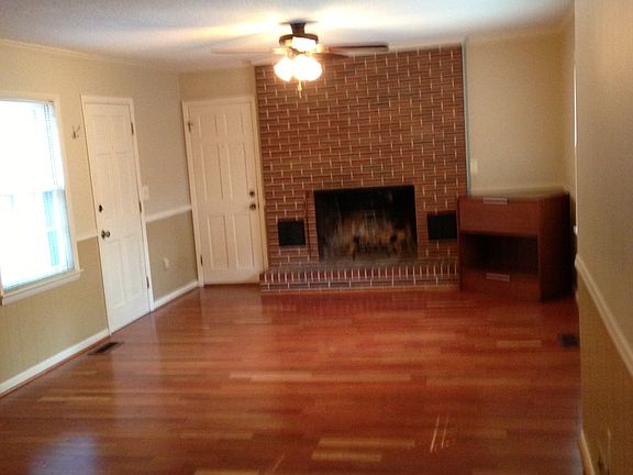 Family room + breakfast area