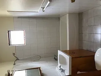 Rented by John Tsavalos LREB