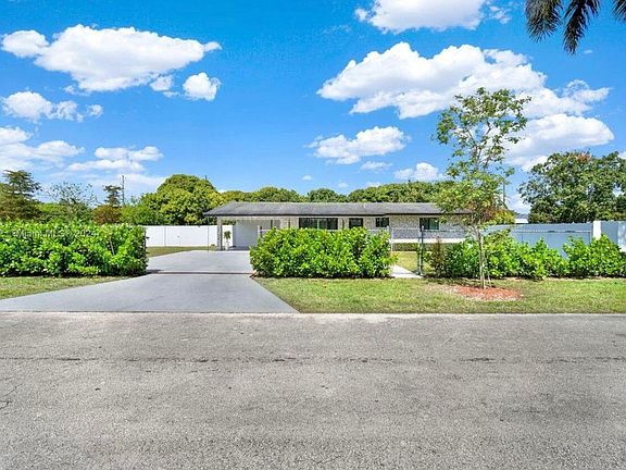 5th image of 18295 SW 294th Street