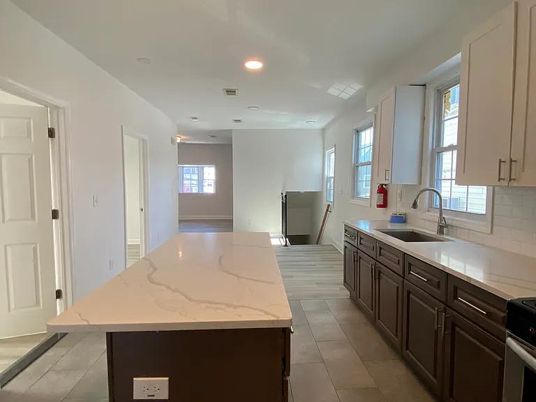 334 Bond St #2 — Photo 5