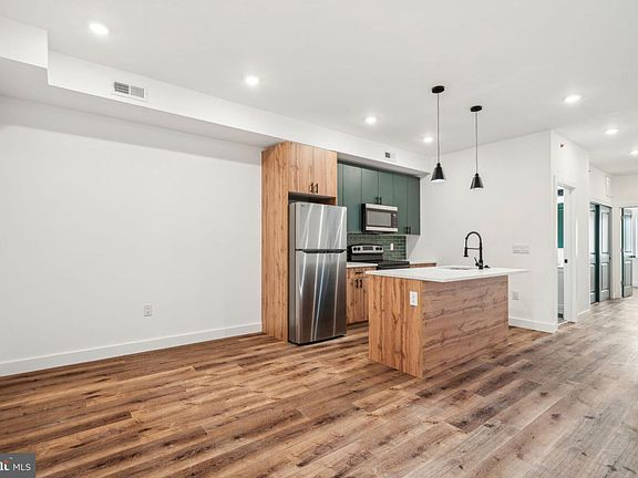 3rd image of 2630 N 11th St #3