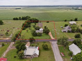 711 E Clark St, Bartlett, TX 76511