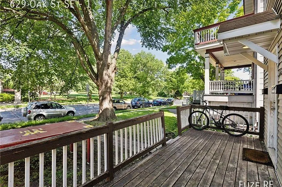 *Fall Price Reduction!* 5bd / 2ba Available 9/1/26! — Photo 3