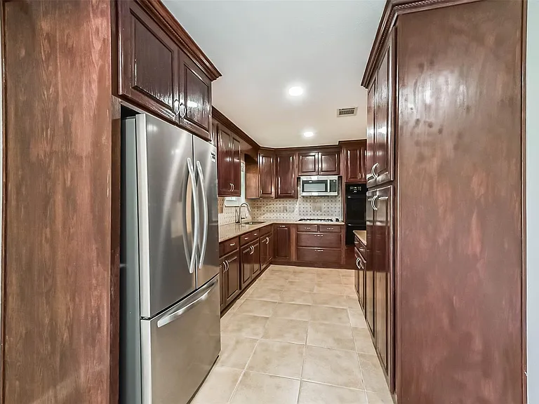 10999 Fairland Dr — Photo 19