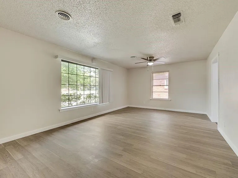 4626 Utah Ave — Photo 5