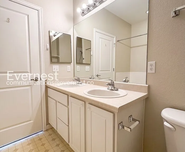 84 Spruce St #405 — Photo 19