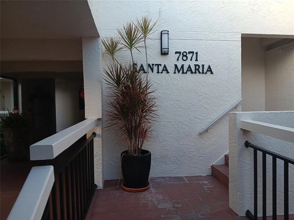 Building Photo - 7871 Sailboat Key Blvd S #307