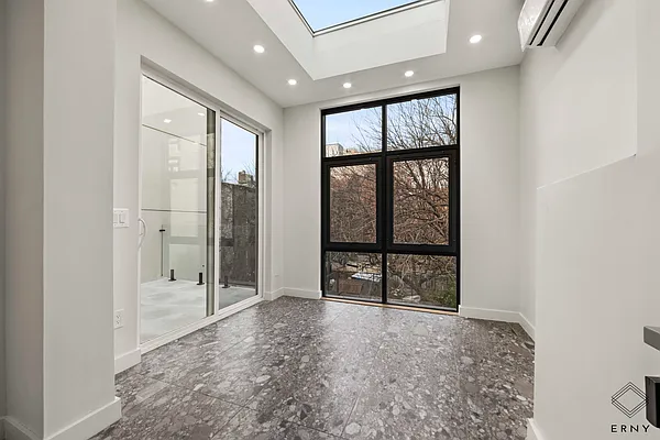 Rented by ERNY LLC | media 6