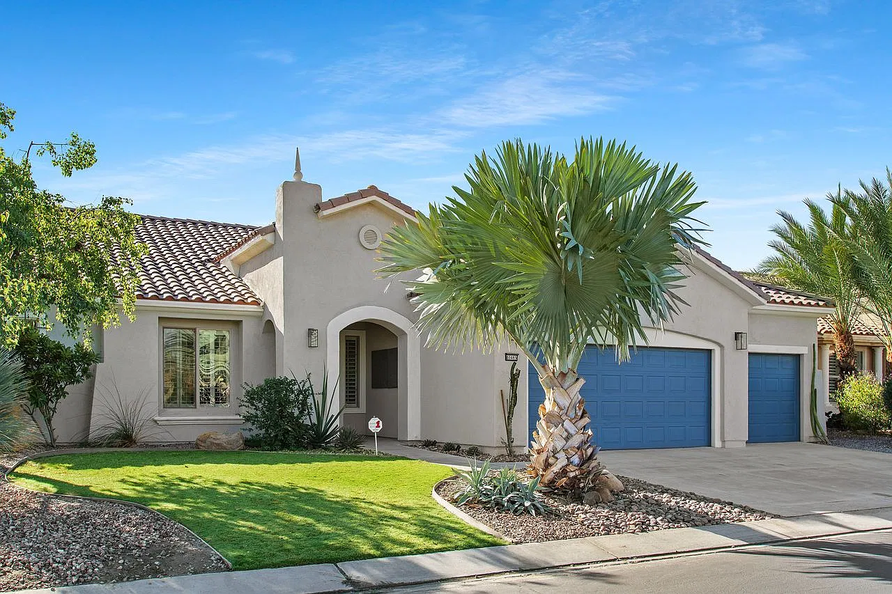 3 bed, 2376 sqft, $7,500 — Photo 4