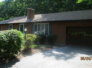 24 North Dr, Ashaway, RI 02804