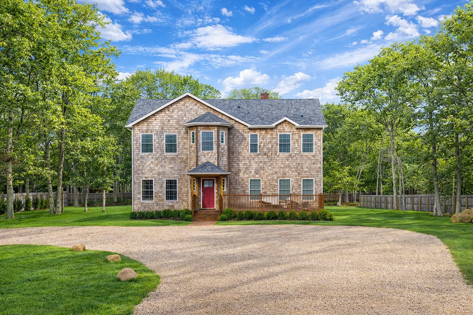 Private and Serene Hamptons Retreat — Photo 1