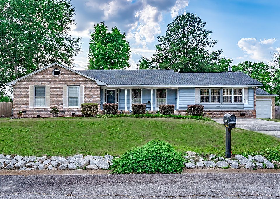 1st image of 1710 Teakwood Ln