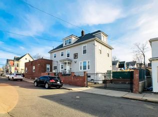 37-39 Adams St, Lynn, MA 01902