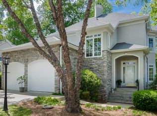 6012 Knight Crest Ct, Charlotte, NC 28210