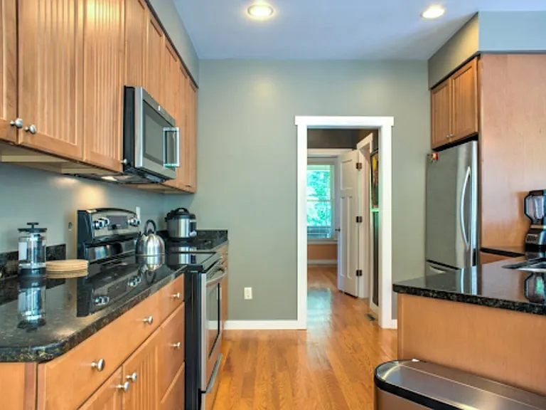 44 Chiles Ave — Photo 9