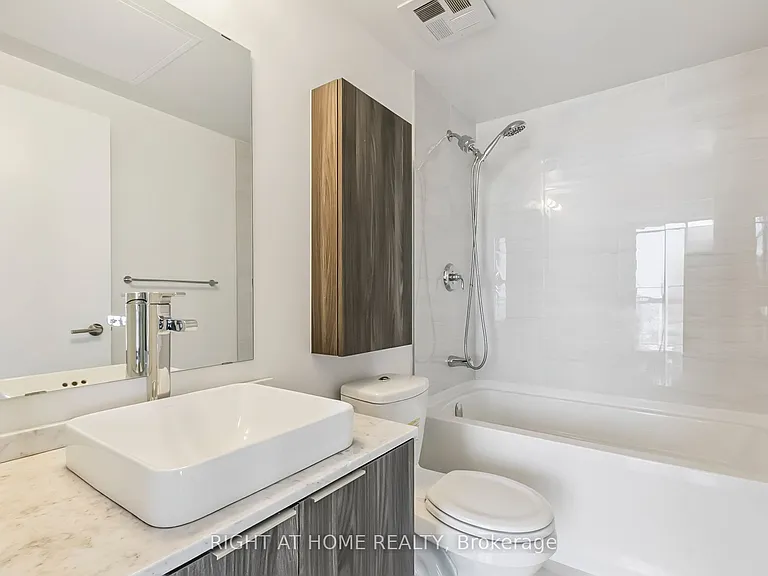 11 Wellesley St W #5408 — Photo 21