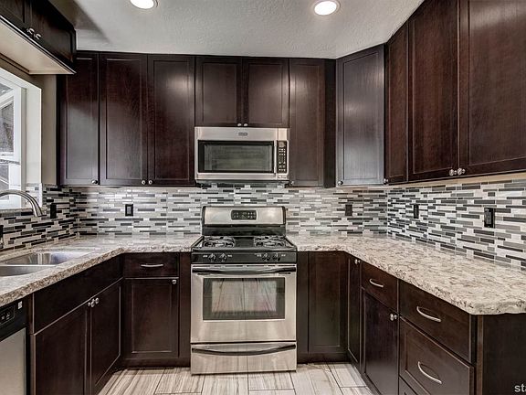 3rd image of 2587 Kubel Ave