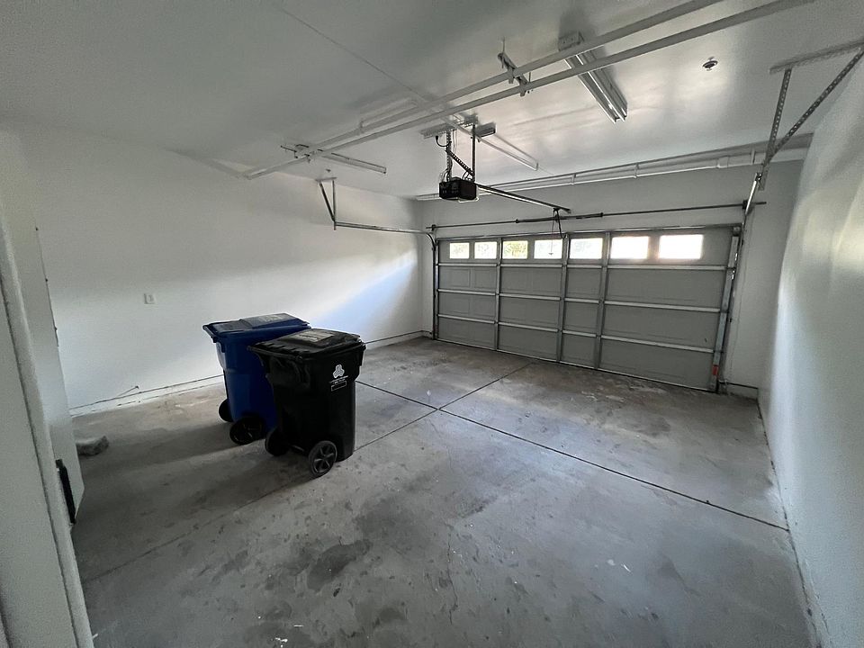 1st image of 4810 S Sawtelle Blvd #3