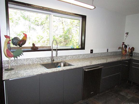 4th image of 3500 Bona Villa Dr