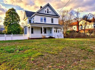 136 Rider Ave, Patchogue, NY 11772