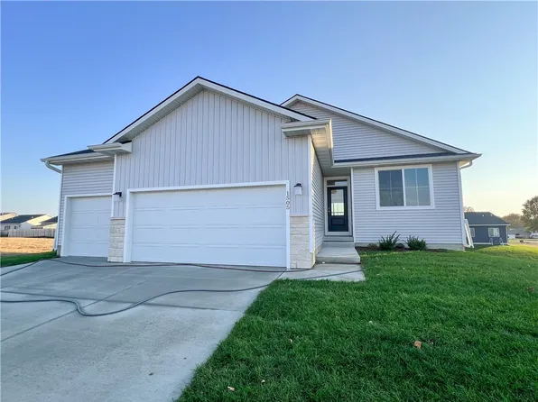 1505 E Girard Ave, Indianola, IA 50125
