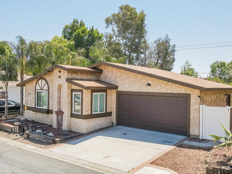 1st image of 27584 Onyx Ln