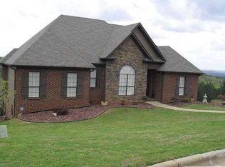 8124 Weatherstone Cir, Bessemer, AL 35022