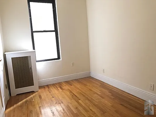 Rented by Skyline Group Real Estate | media 11