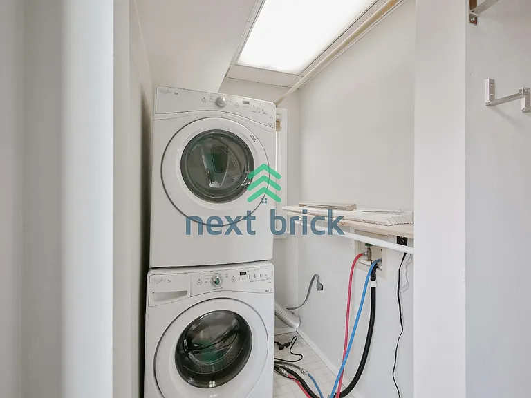 710 N 76th St — Photo 9