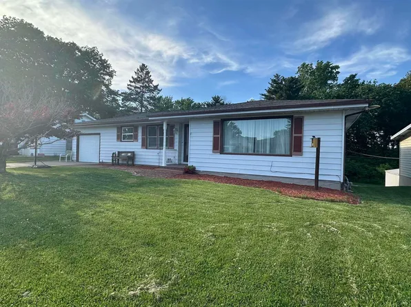 16 Rainbo Dr, Keokuk, IA 52632