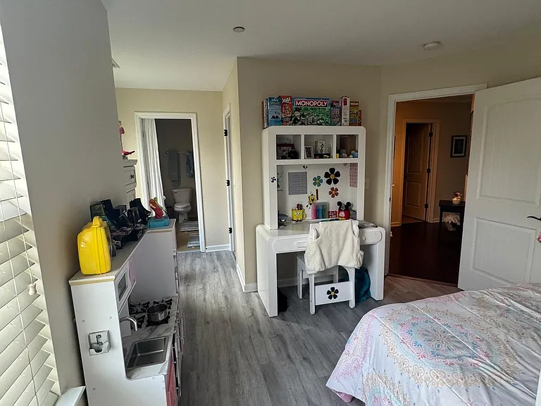 524 Fort Lee Ct — Photo 13