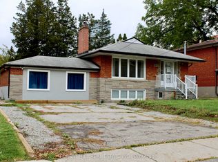 23 Wedgewood Dr, Toronto, ON M2M 2H2